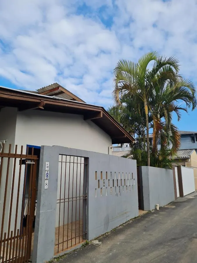 Kro Maika'I Pousada Balneário Camboriú